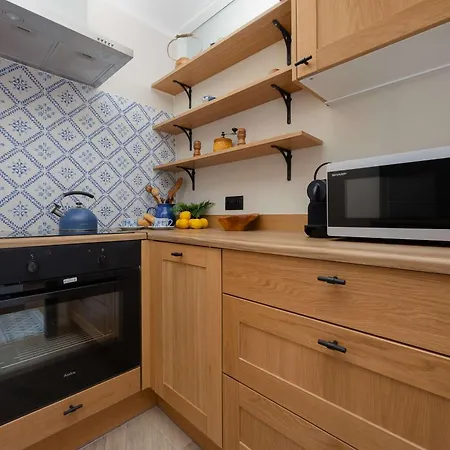 Apartment Elegant And Bright Graniczna Near Ogrod Saski By Renters Warsaw